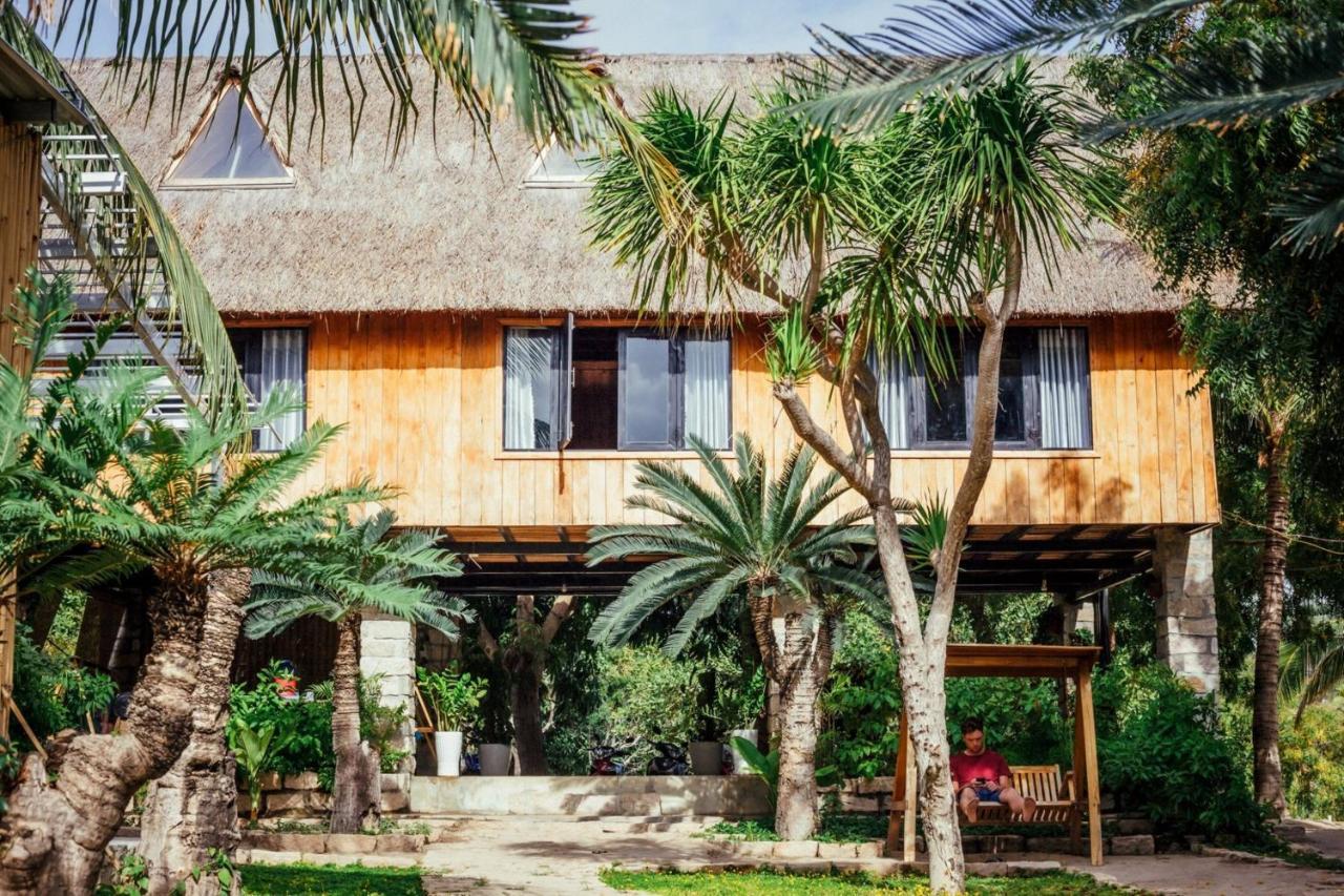 Villa Dao Hoa Vang Cam Ranh - Venuestay Exterior foto
