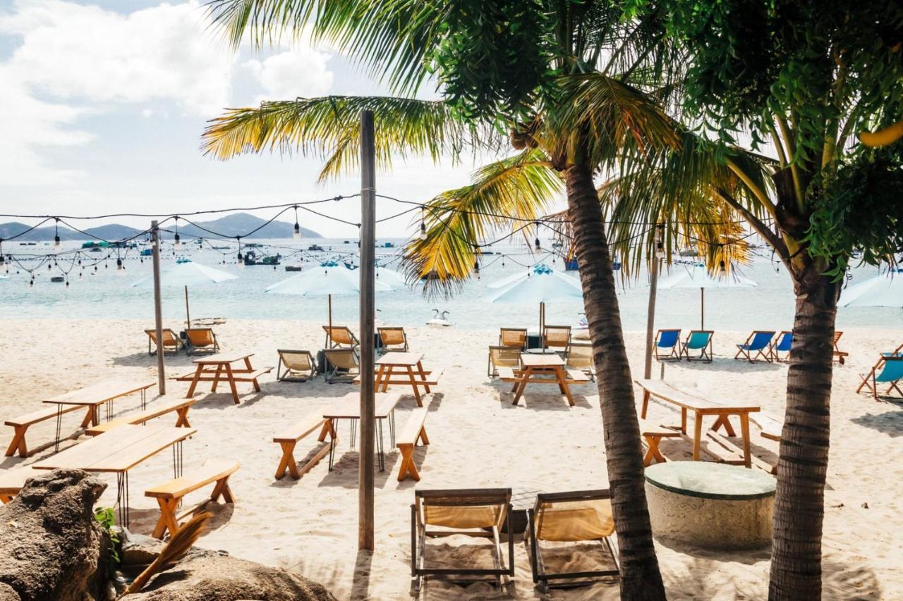 Villa Dao Hoa Vang Cam Ranh - Venuestay Exterior foto